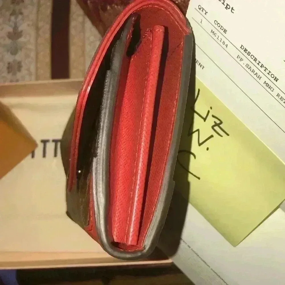 LOUIS VUITTON SARA RETIRO WALLET NEW **REDUCED